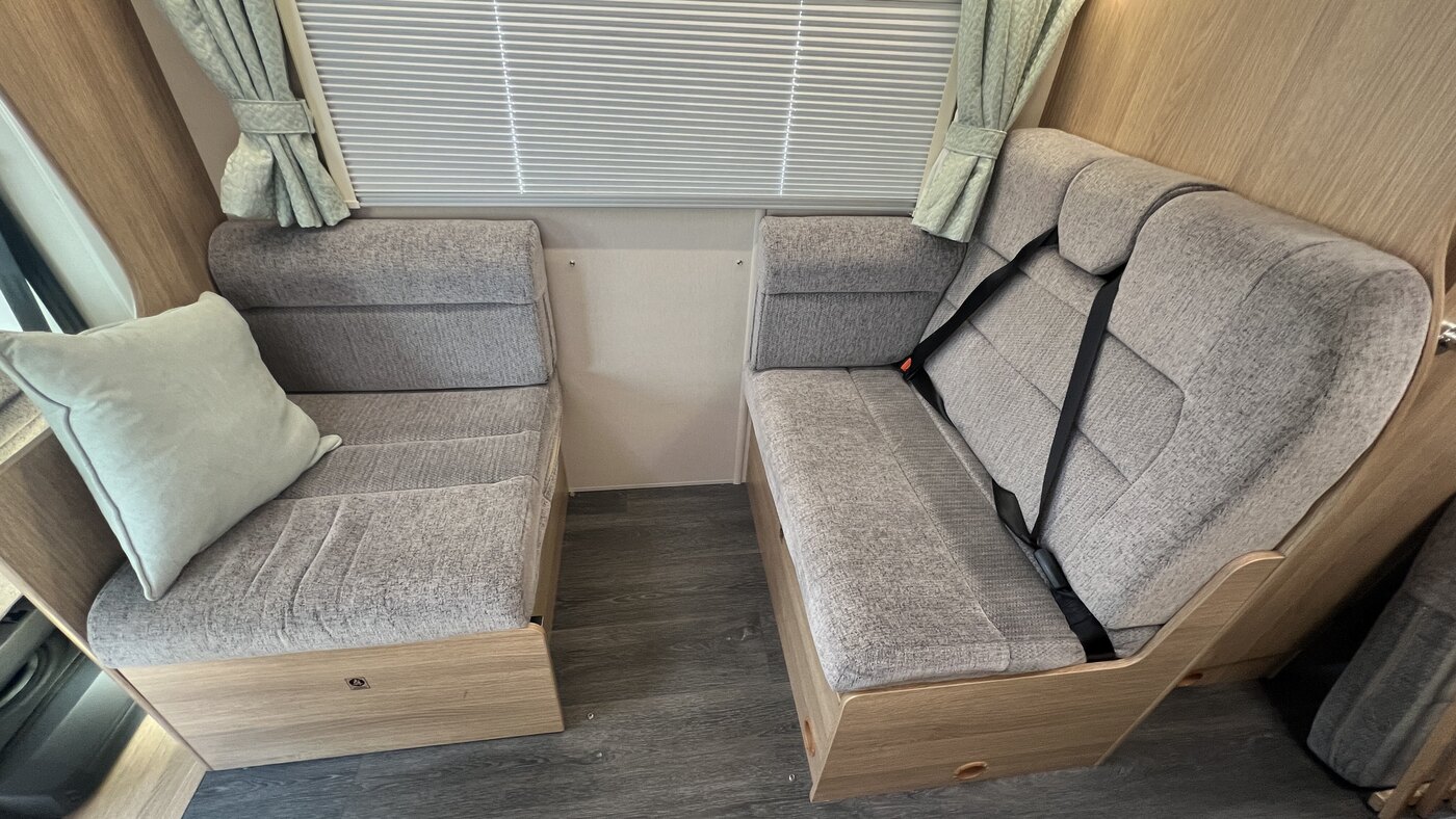 2024 Auto-Trail Imala 736G lounge