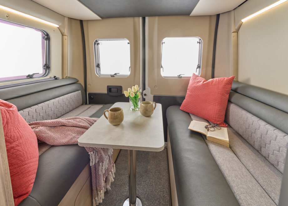 Campervan – 4 Berth (Automatic)
