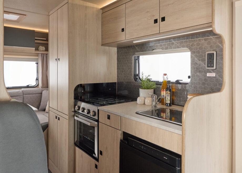 Motorhome – 4 berth with Rear Lounge (Automatic)