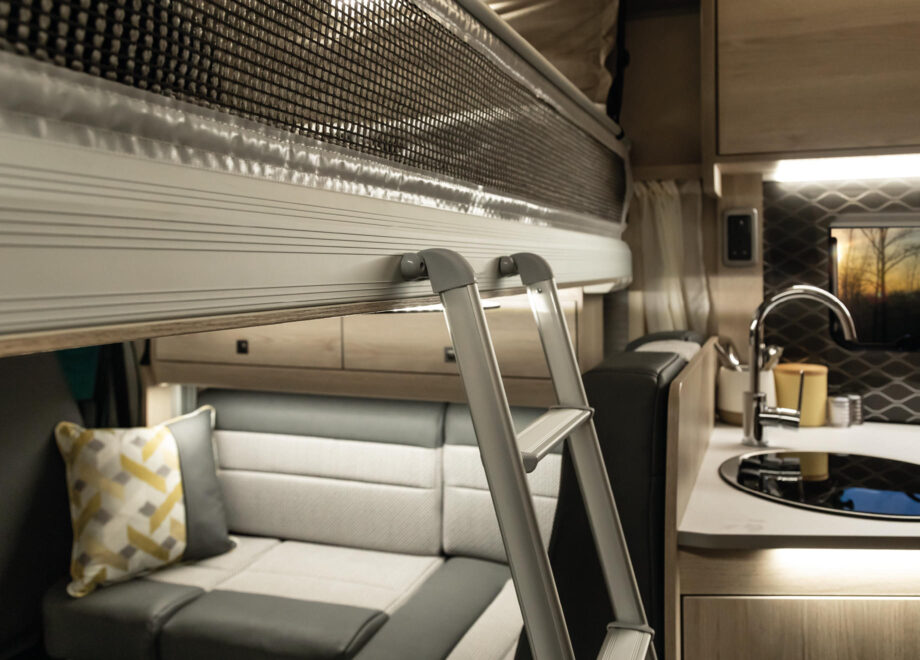 Compact Motorhome – 4 Berth (Automatic)