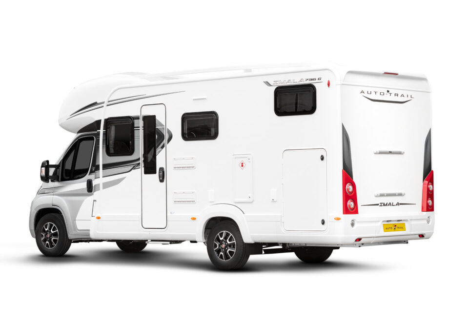 Motorhome – 4 berth with fixed bed and large garage (Manual)